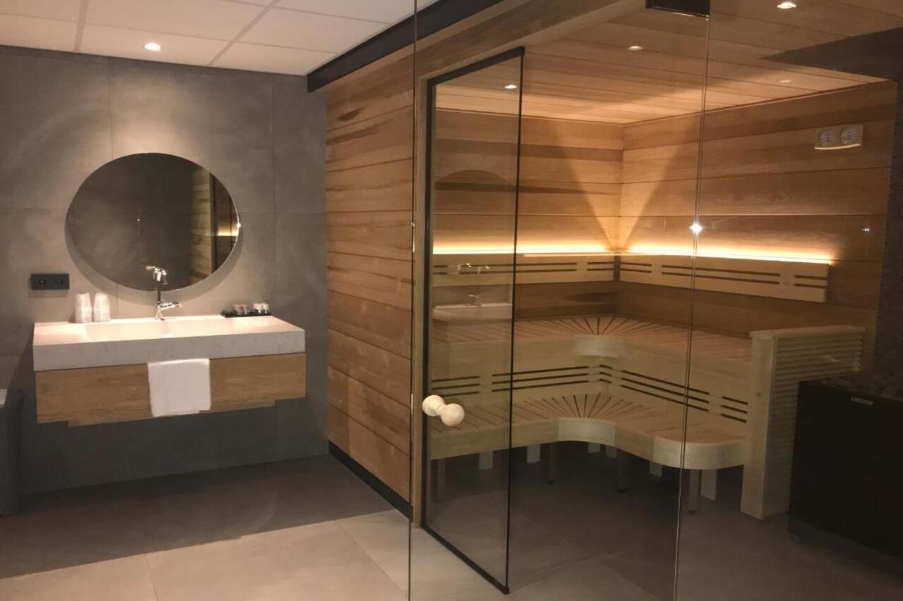 Van Der Valk Hotel Leeuwarden Bagian luar foto