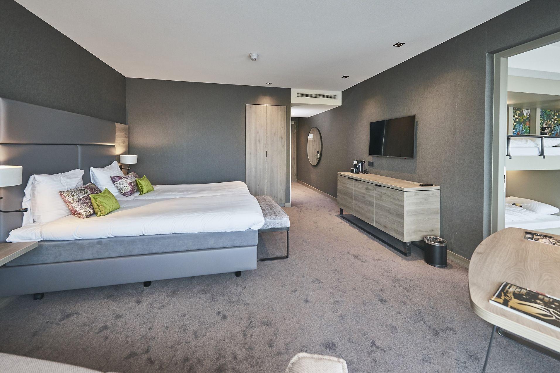 Van Der Valk Hotel Leeuwarden Bagian luar foto