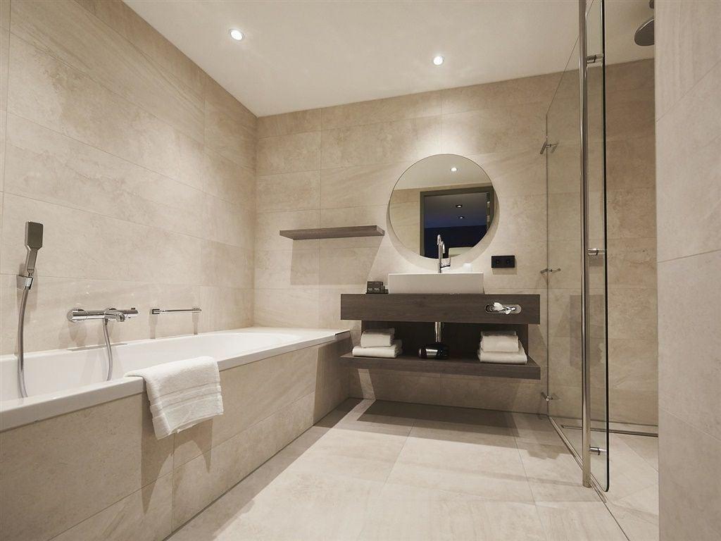 Van Der Valk Hotel Leeuwarden Bagian luar foto